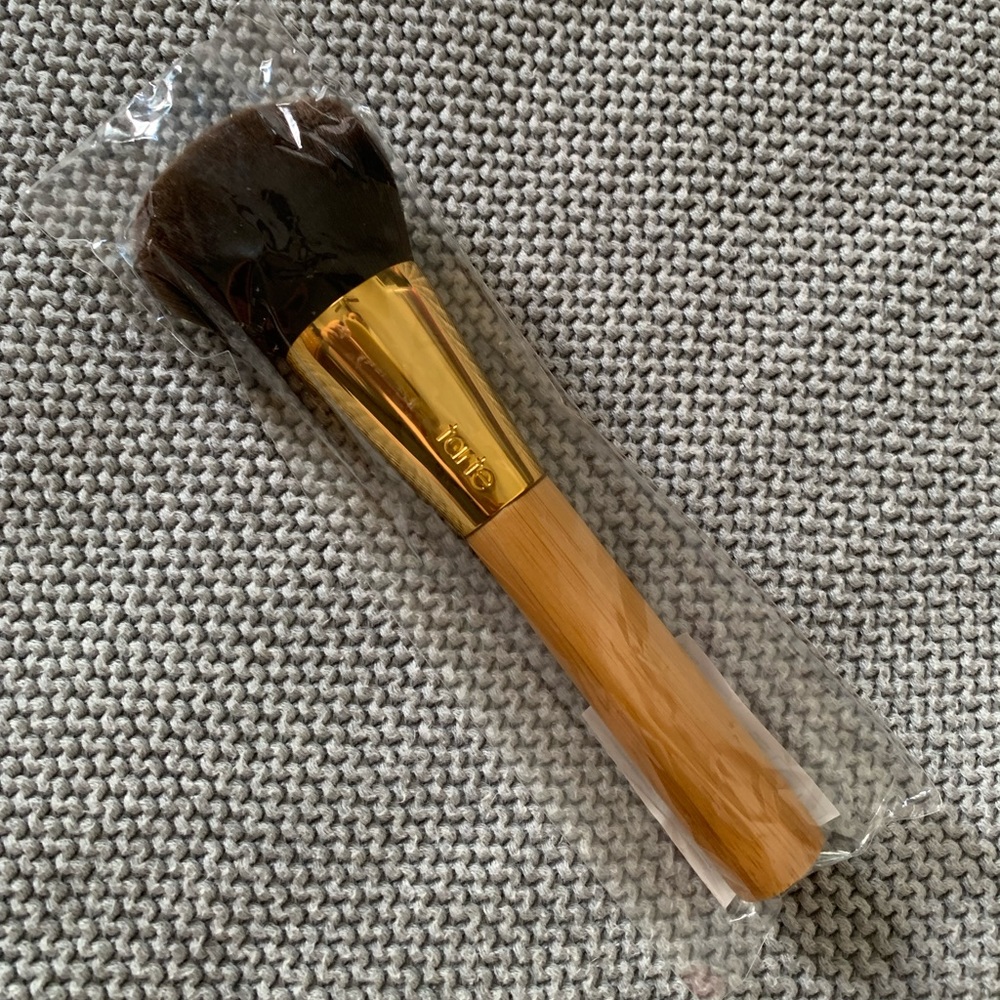 complexion powder brush
